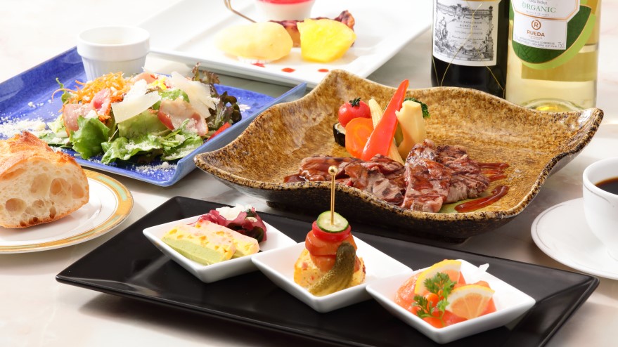 GrandKitchen / HOTEL ARU KSPの施設画像1