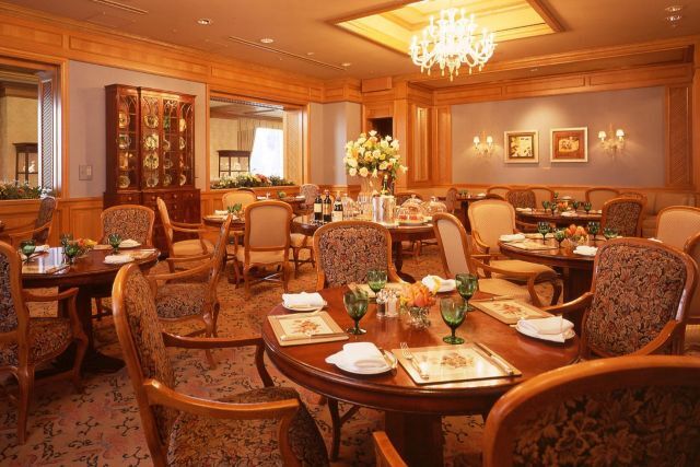 The Bistro / Hotel Chinzanso Tokyo - Restaurant Guide - TableCheck