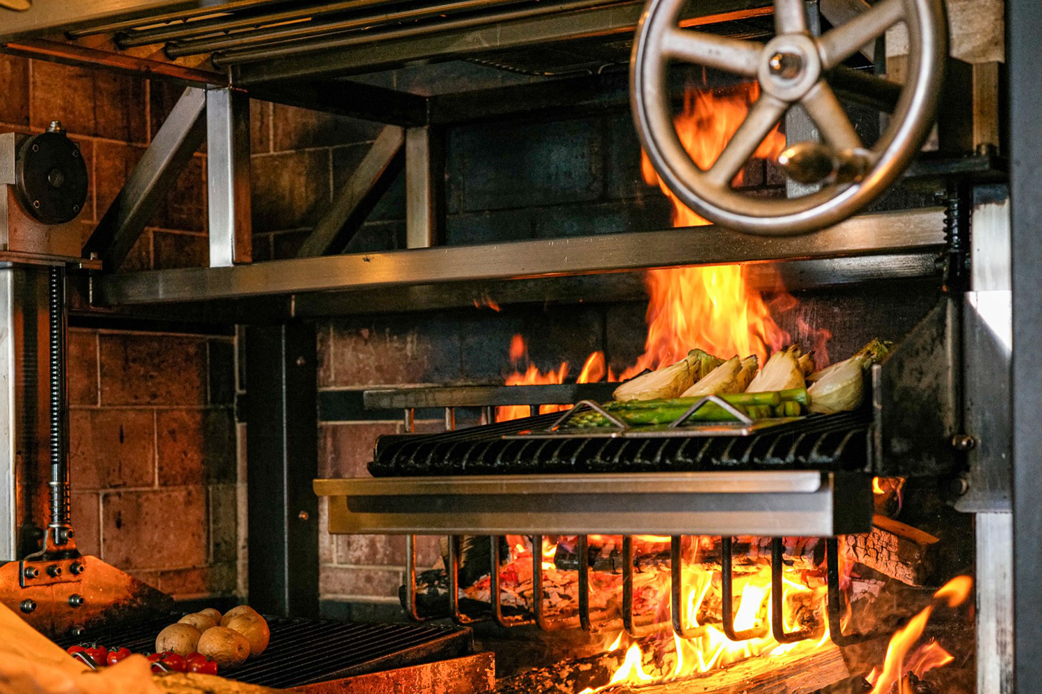 Black Wood Grillの施設画像1