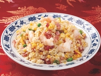 【TAKEOUT】五目入りチャーハン（什錦炒飯）