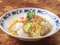 【TAKEOUT】五目入り 焼きビーフン（什錦炒米粉）