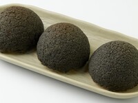 【TAKEOUT】黒トリュフチキンバオ