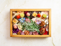 【ANNIVERSARY BOX】特別な日を華やかに彩るアニバーサリーボックス～2・3名様～