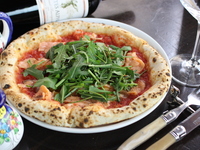 サーモン&ルッコラセルバチカ