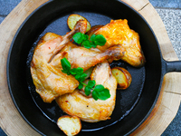 【TOGO】イカリヤチキンコンフィ ハーフサイズ