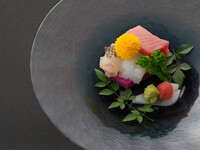 ＜テーブル席＞〝蒼穹〟（そうきゅう）