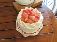 シャンティイペッシュ (ホール) 12cm