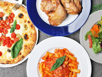 【DELIVERY】【ファミリーセット】選べるPIZZA&選べるPASTA チキンコンフィFULL+サラダ(3~4名様)