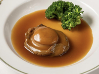 【T.O.】まるごと鮑のオイスターソース煮込み