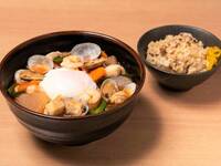 【TAKEOUT】旨辛!!海鮮チゲうどん&かしわ飯と唐揚げ3個セット