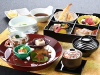 季節の贅沢松花堂弁当