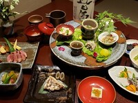 【月コース】先付、八寸、など十品。お魚料理+お肉料理のフルコース