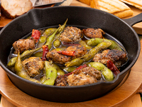 鶏肉と枝豆のさやごとアヒージョ(110g)※1名分価格/2名分より注文可能