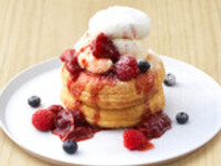 【テイクアウト】ベリーとクリームチーズのパンケーキ