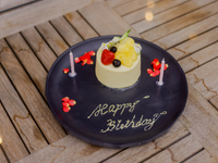 [Lunch] Dog Cake