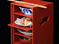 季節のお椀と五段弁当　5000円　（昼食・掘り炬燵式お座敷）