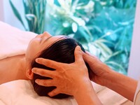 Healing head massage 30 mins