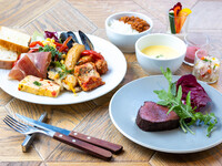 30種以上の前菜ビュッフェ × 薪焼きグリル　五感で味わうラグジュアリーランチ