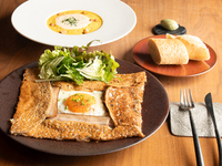 <lunch>ブルターニュガレットランチ　お料理全2品