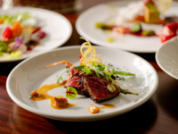 【プレミオ】アミューズ＋前菜＋トリュフ料理＋旬食材パスタ＋魚料理＋肉料理＋デザート盛り合わせ＋カフェ