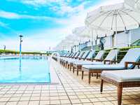 July - Adults 💚 Afternoon pool access & Dinner buffet on the 2nd floor of the main building (90-minute limit)