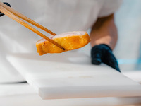 <Night> Loos Helleset