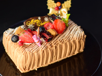 E:モンブランフリュイルージュ（9cm × 16cm）