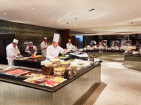 [Christmas Year-end Party/Weekdays only] Seasonal Lunch Buffet + 120 minutes all-you-can-drink