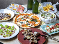 【忘年会に！】全8品のシェフおすすめMAKIBIプラン＋2時間飲み放題付