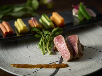 保证包间 — 午餐：至高桜（Shikō Sakura）