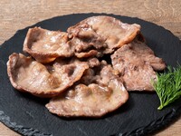 牛タン（ 100g）