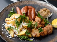 [Entry limited until 9:30pm] Vivarium's recommended appetizer assortment