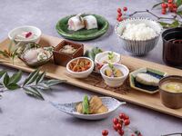 [Online & Weekdays Only] 24 Solar Terms Small Dish Set + One Drink
