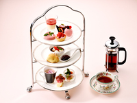 アフタヌーンティーセット+スパークリングワイン付