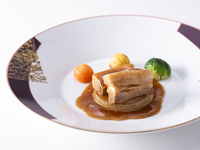 【ランチコース　香Xian（シャン）】台湾産凍頂ウーロン茶付き　前菜からデザートまで全6品＋1ドリンク