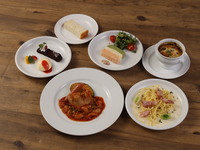 カジュアルランチコース¥3278【土日祝13：30】