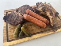 ビアガーデン＋バーベキューセット　大人　アルコール　120分利用　90分飲み放題　大人　インストラクターが焼く、アメリカンステーキ＆ソーセージ＆ケイジャンチキン＆ピクルス　計300g