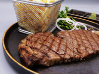 [Special Menu] Specially Selected Wagyu Bee fSirloin Steak 200g