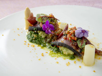 Seasonal Lunch Course (Saturdays, Sundays, and holidays) 8,200yen