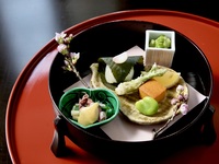 懐石料理 「桜」