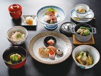 【料理長おまかせ】お昼の会席     -椿-