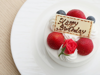 ＜乾杯酒＋ホールケーキ＞究極 キャビア、フォアグラと活黒鮑・活伊勢海老のグリルと厳選松阪牛フィレ・サーロインを2種の調理法で　プレミアムコース（土日祝）