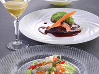 【飲み放題付き】プティナチュール全4皿、素材の魅力を引き出すコース＋2時間フリードリンク（ディナー）