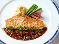 「Meat Dish」ランチ　ドリンクバー付き