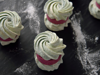 Aurora Meringue