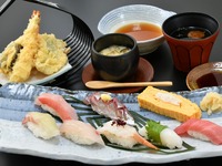 A set meal of 8 local fish sushi and tempura