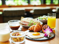 Brunch buffet is free for children under 3