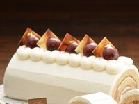 E栗のロールケーキ