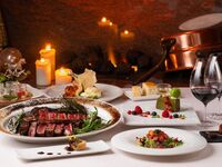 【Xmas2025】 スペシャルディナー「USDAプライムビーフ ドライエイジング T ボーンステーキ」コース