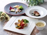 ～アイリスランチ～大人気のデザートビュッフェが付いたコース！